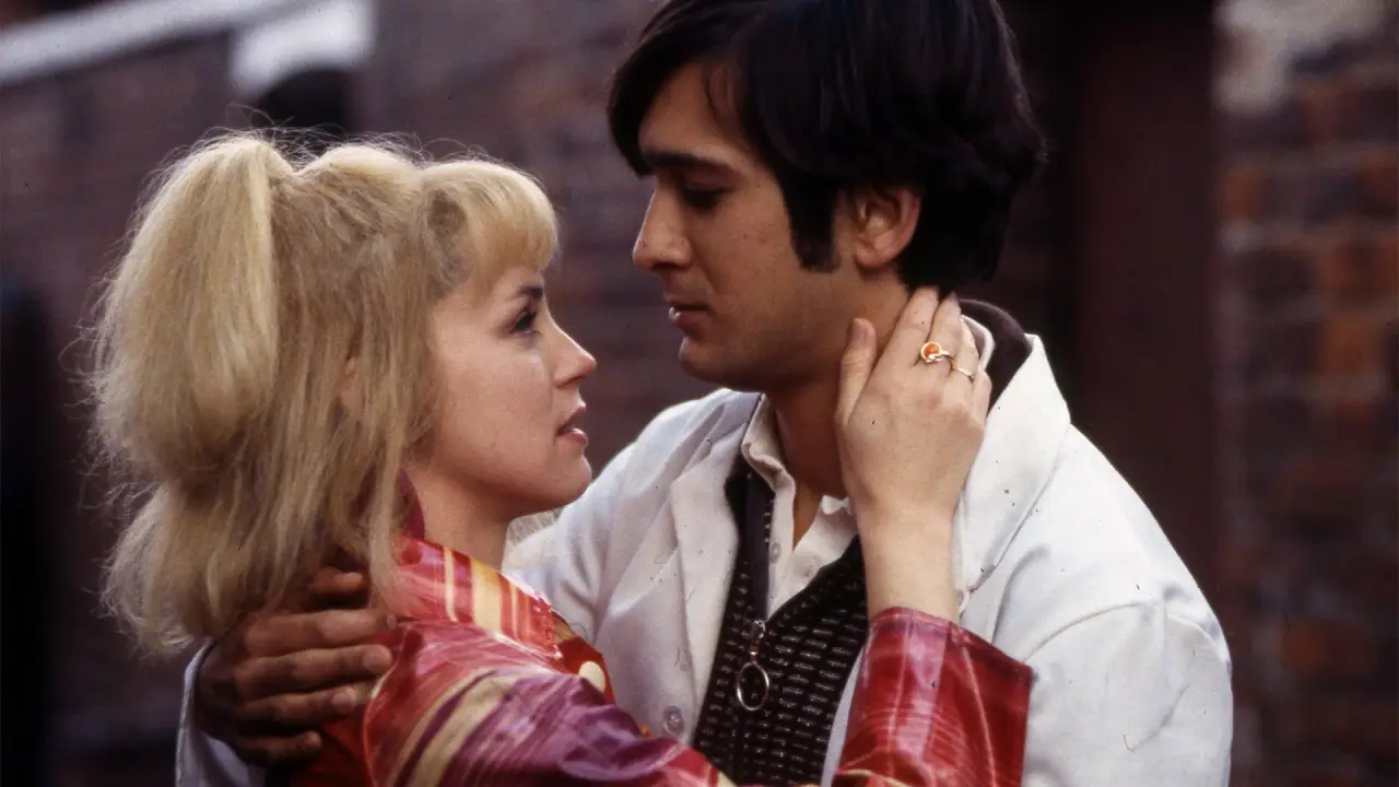East Is East hdfilme