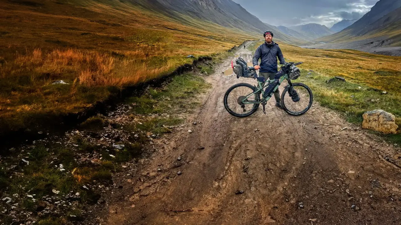 Bikepacking Abenteuer - by Fritz Meinecke hdfilme